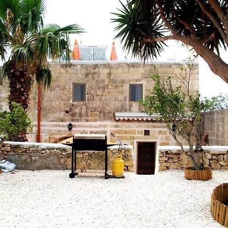 Anna Karistu Accommodation Kerċem Eksteriør billede