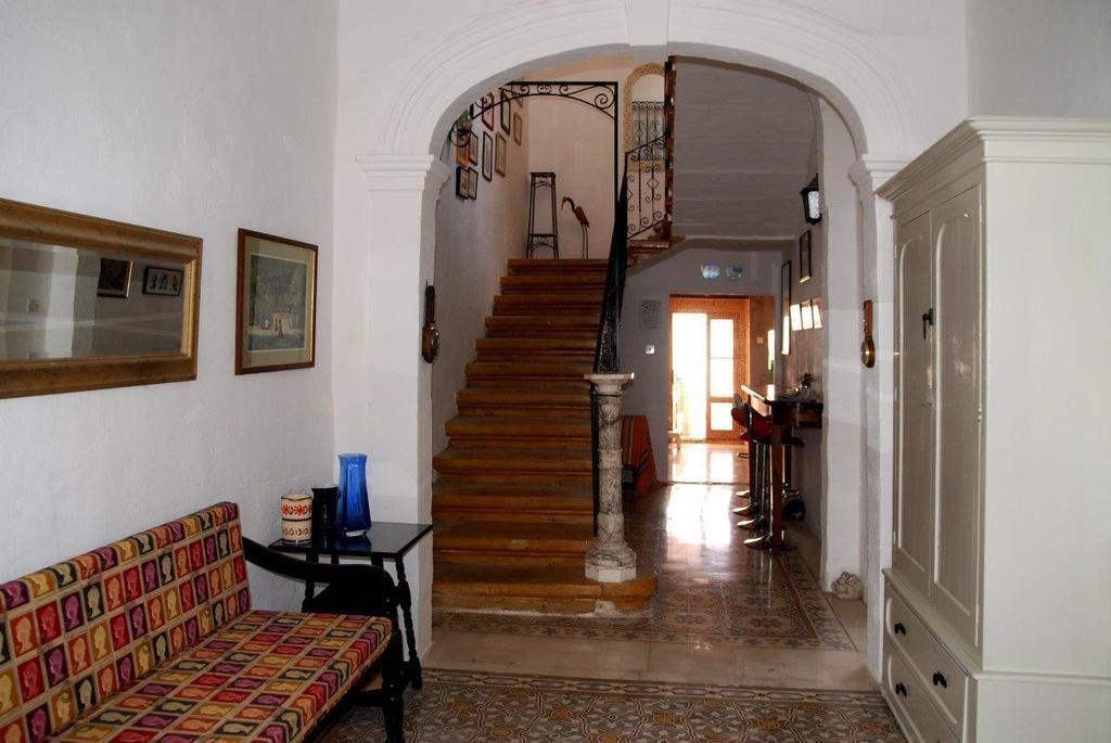 Anna Karistu Accommodation Kerċem Eksteriør billede