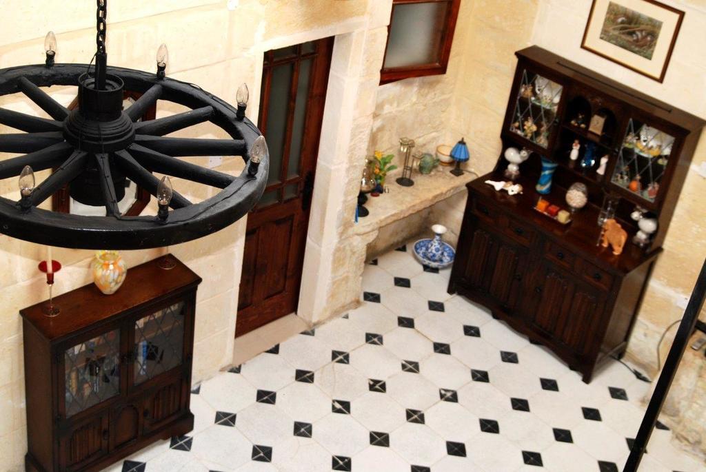 Anna Karistu Accommodation Kerċem Eksteriør billede